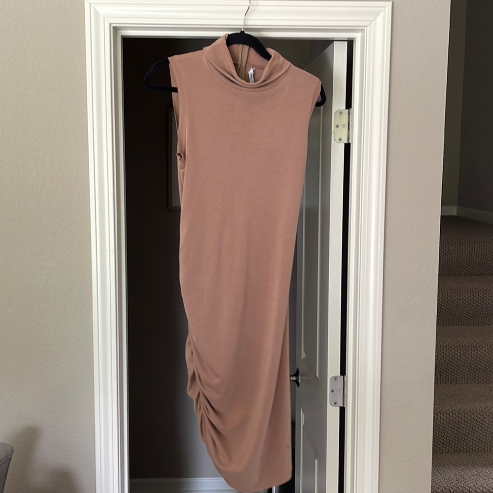 Fate turtleneck dress
